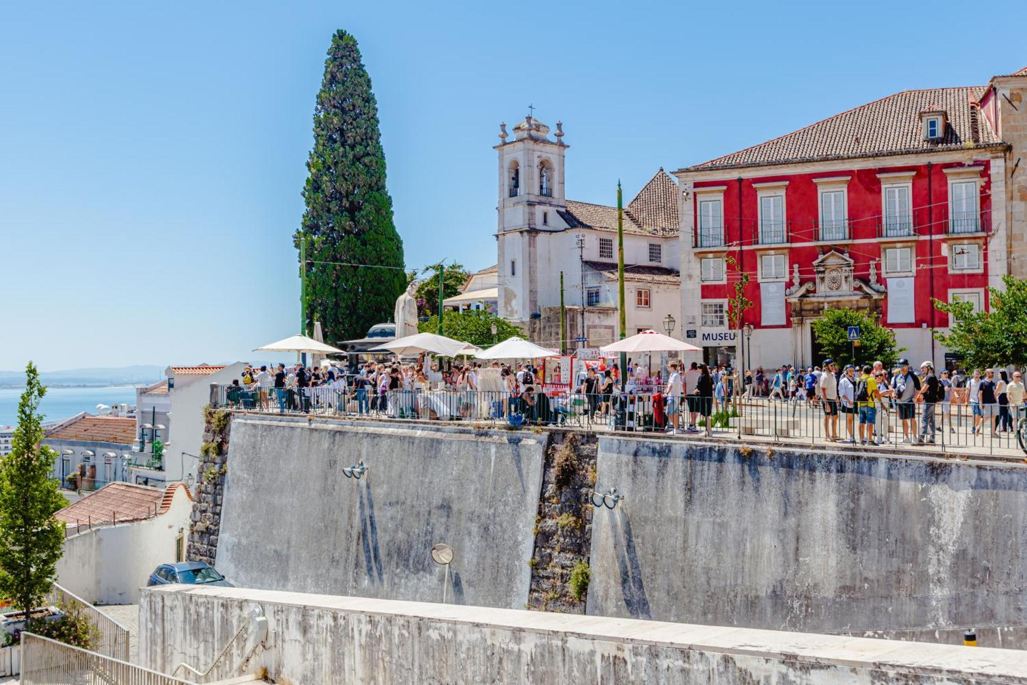 Апартаменты Visit Lisbon4Fun - Alfama Экстерьер фото
